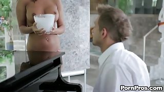 Piano player is fucking sensual babe
