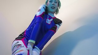 Lux Lives D.va Cosplay Giantess Humiliation